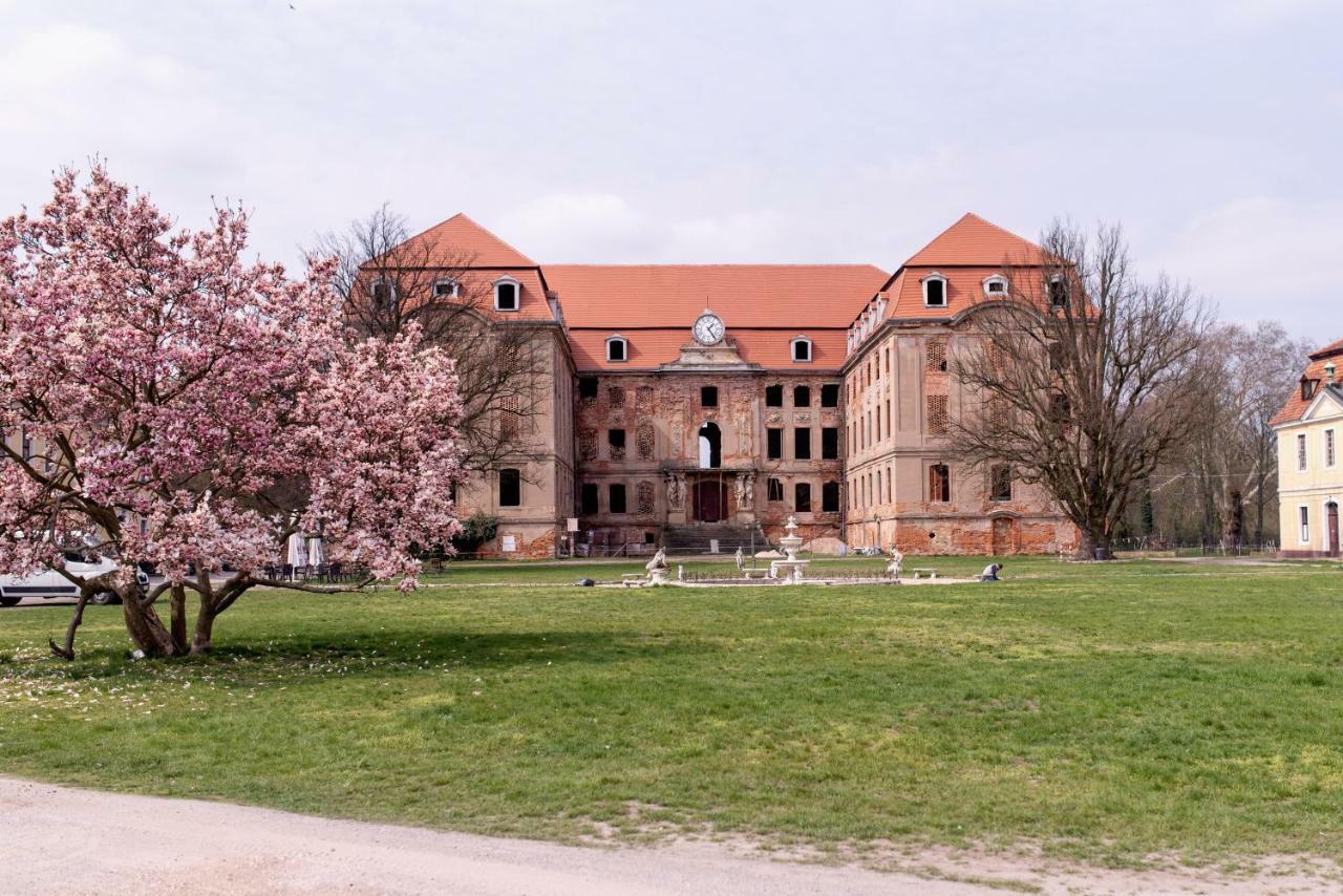 Palac Brody Экстерьер фото